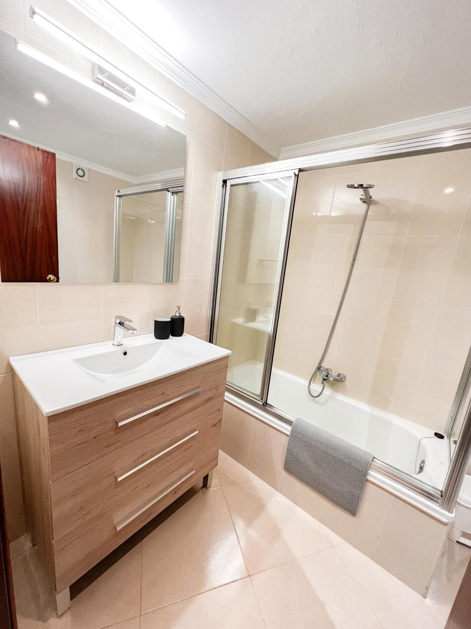 Appartement Cozy Flat With Sea Views La Torre à Torremolinos Extérieur photo